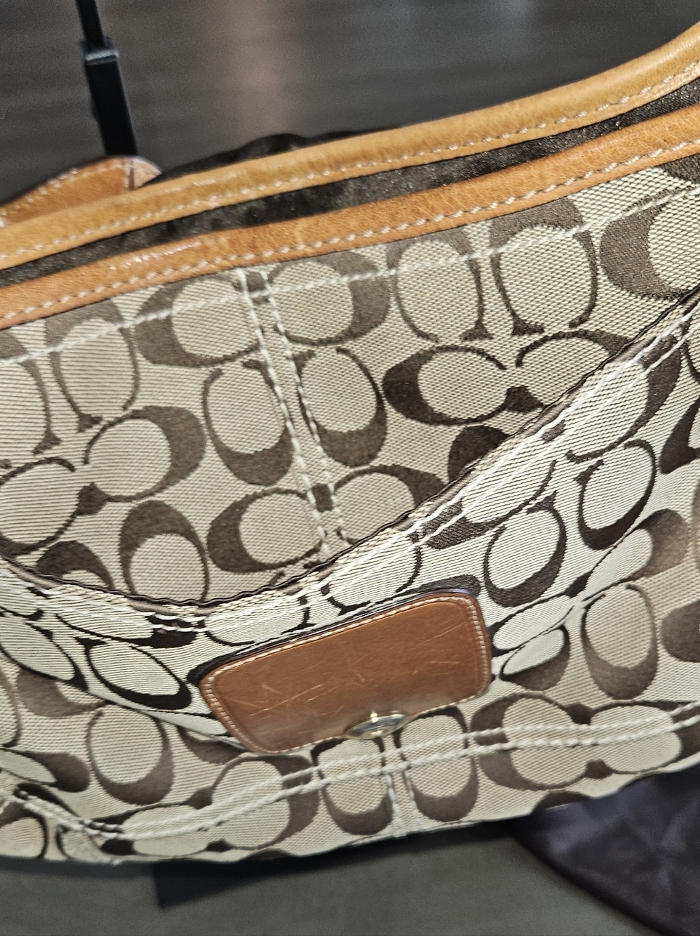 Y2K Vintage Coach Bleecker Signature Canvas and Leather Shoulder Bag in Khaki - Picture 6 of 14